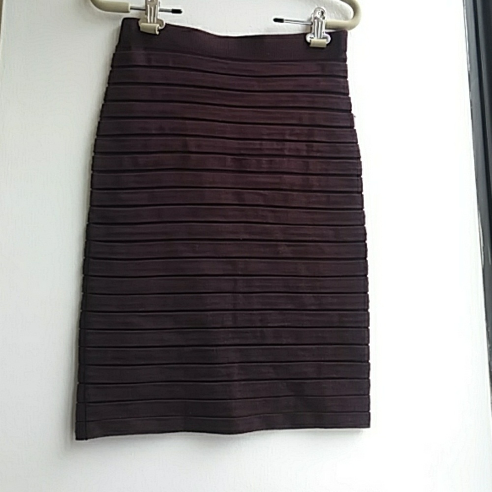 LUCA LUCA TIERED SKIRT BORDEAU WOOL, S